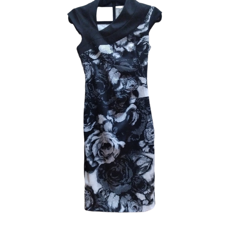 Karen Millen Dress Womens Size 4 Black White Oriental Style Maxi Length